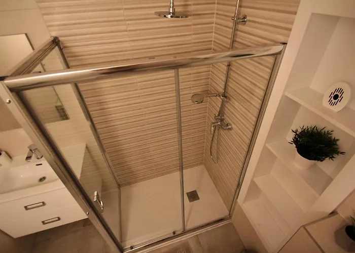 아파트 Sun & Fun 파자나