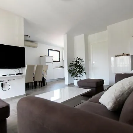 Sun & Fun Apartment *